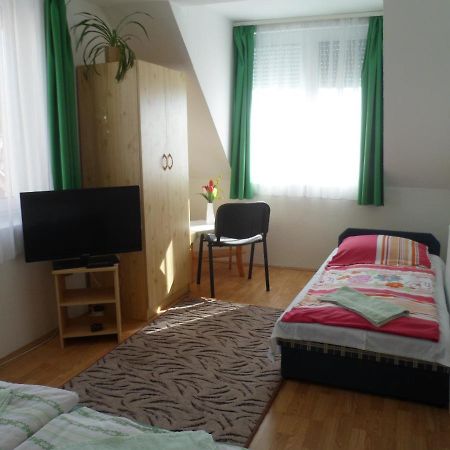 Makai Apartman Hotell Hajdúszoboszló Eksteriør bilde